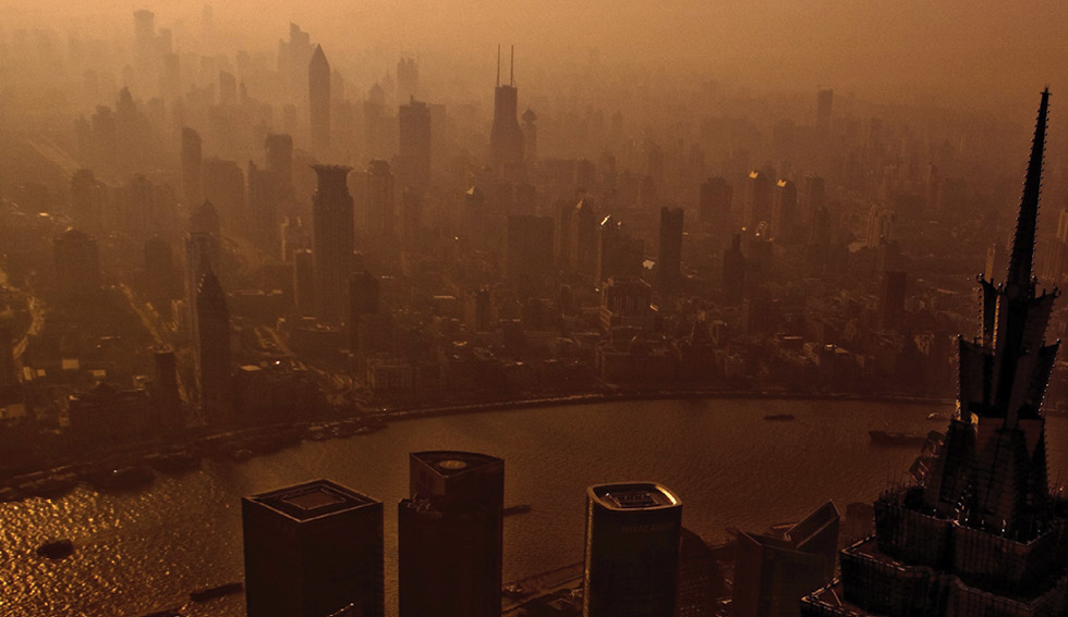Shanghai buildings shrouded in polution haze